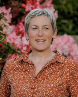 cecile-roger-blue-redaction-4-5-v2